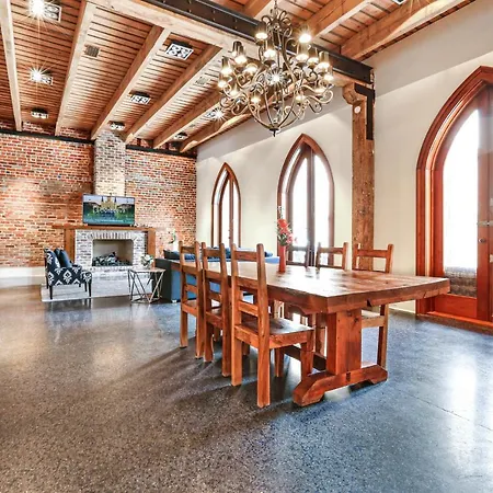 Stunning 5 Bedroom Urban Oasis Downtown Nola